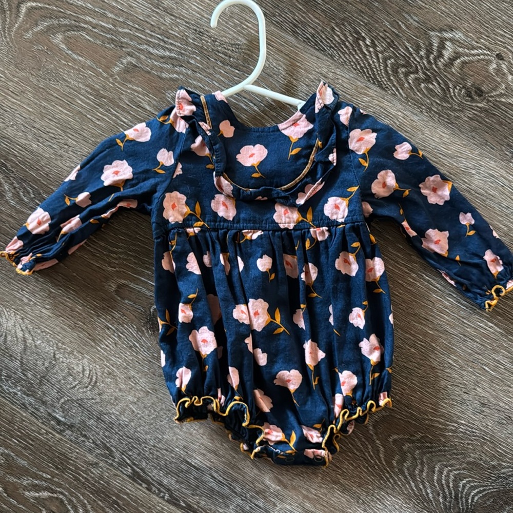 0-3 month pink chicken bubble